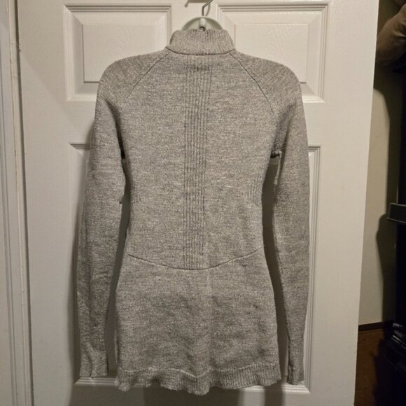 lululemon athletica Gray Sweater - Picture 4 of 7